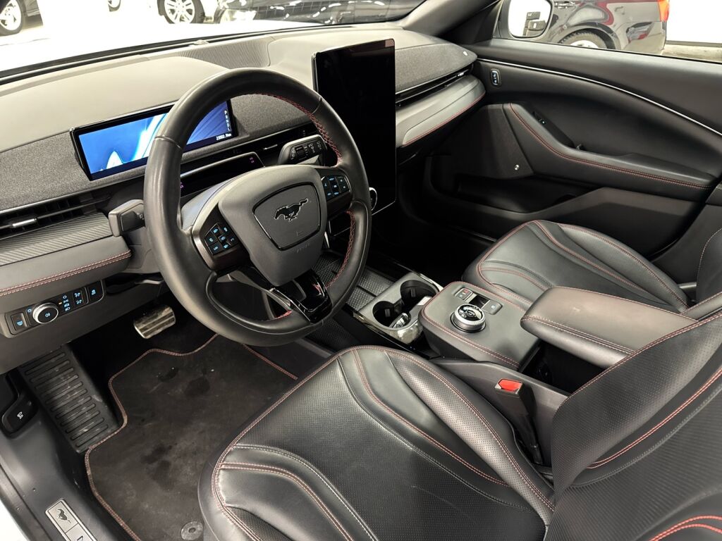 Ford Mustang Mach-E 2022 