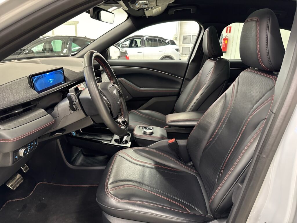 Ford Mustang Mach-E 2022 