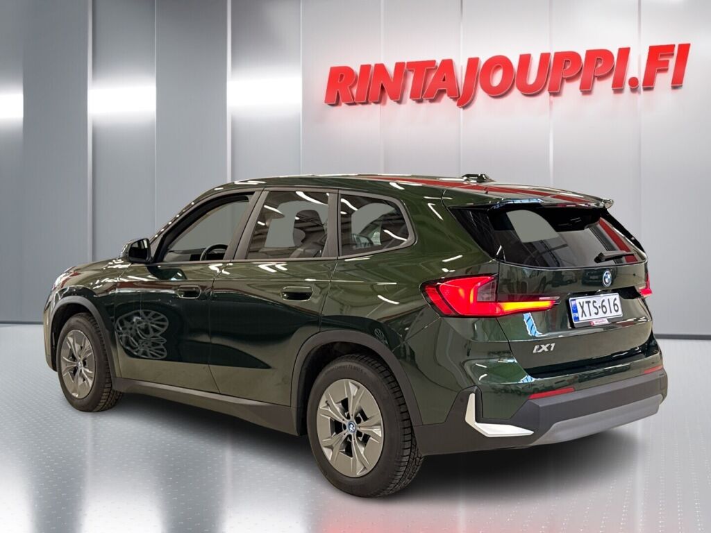 BMW iX1 2024 
