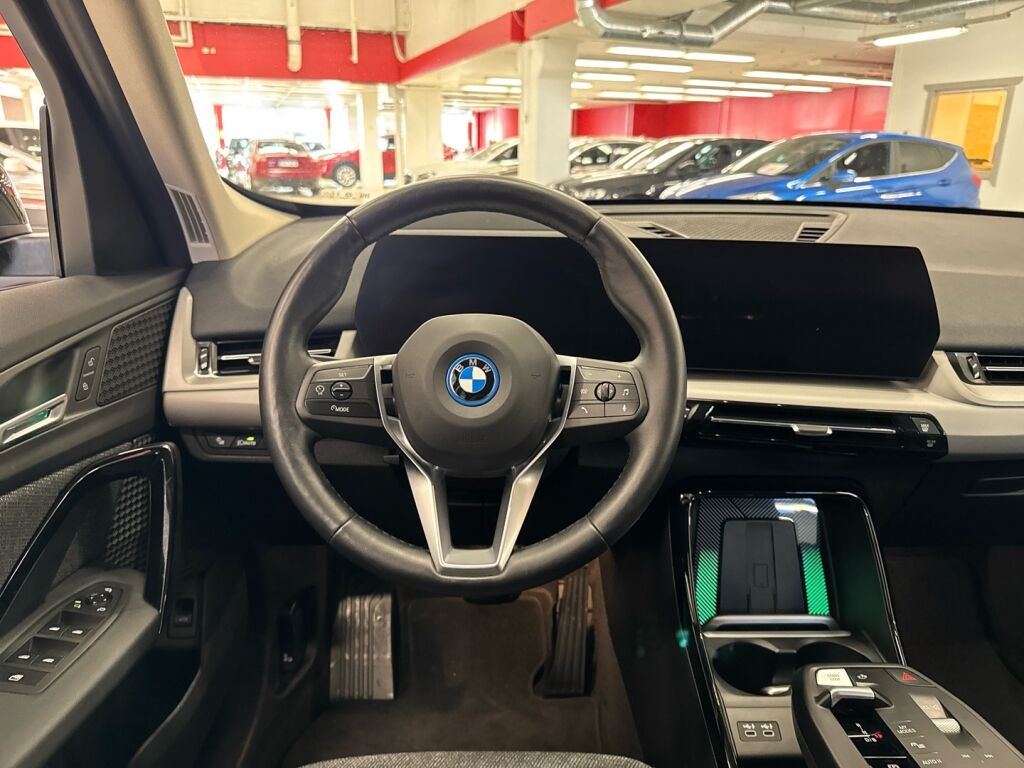 BMW iX1 2024 