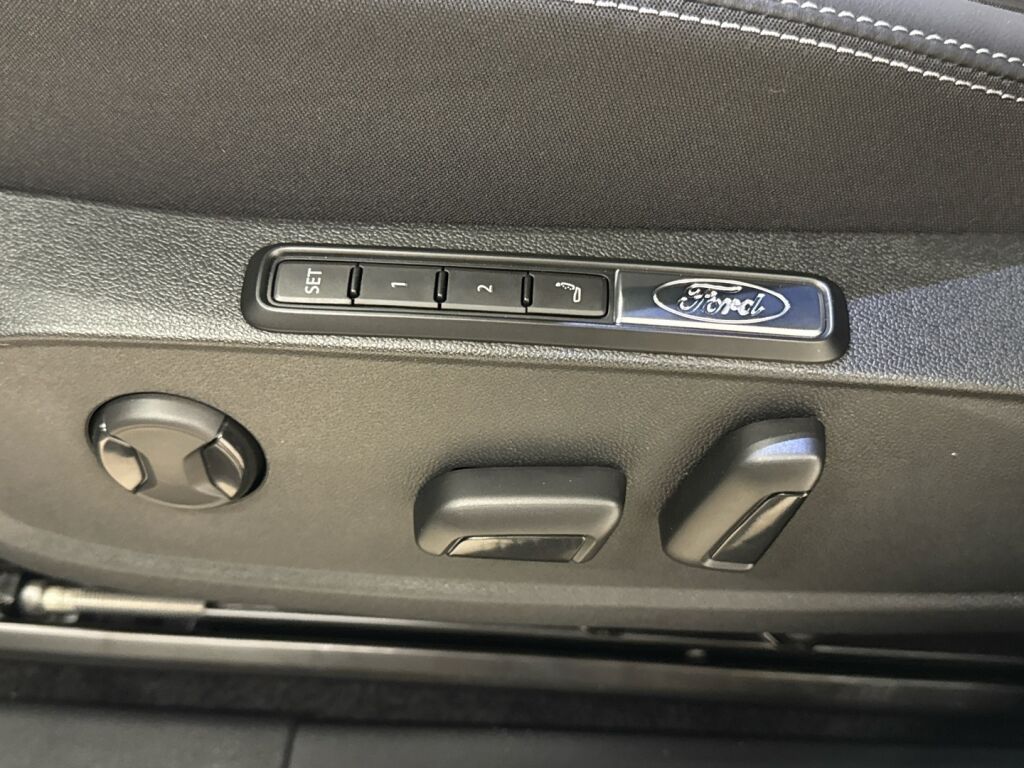 Ford Capri 2026 Valkoinen