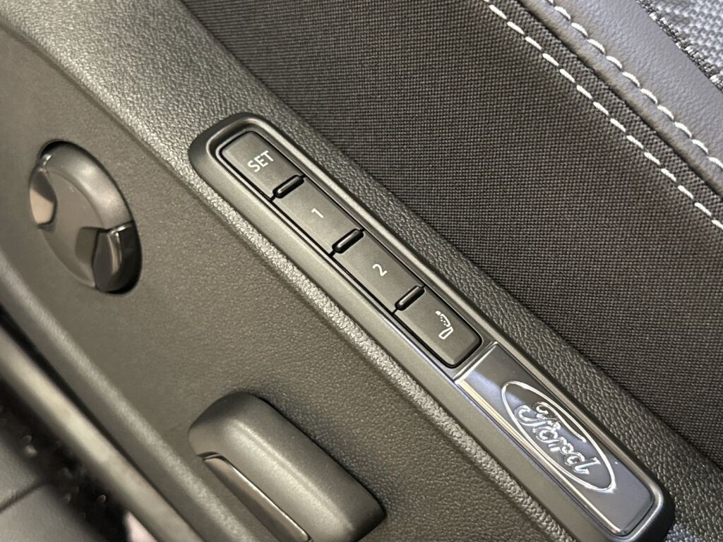 Ford Explorer 2026 Arctic Blue