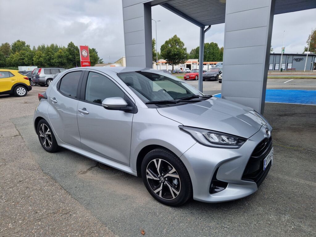 Toyota Yaris 2026 Harmaa