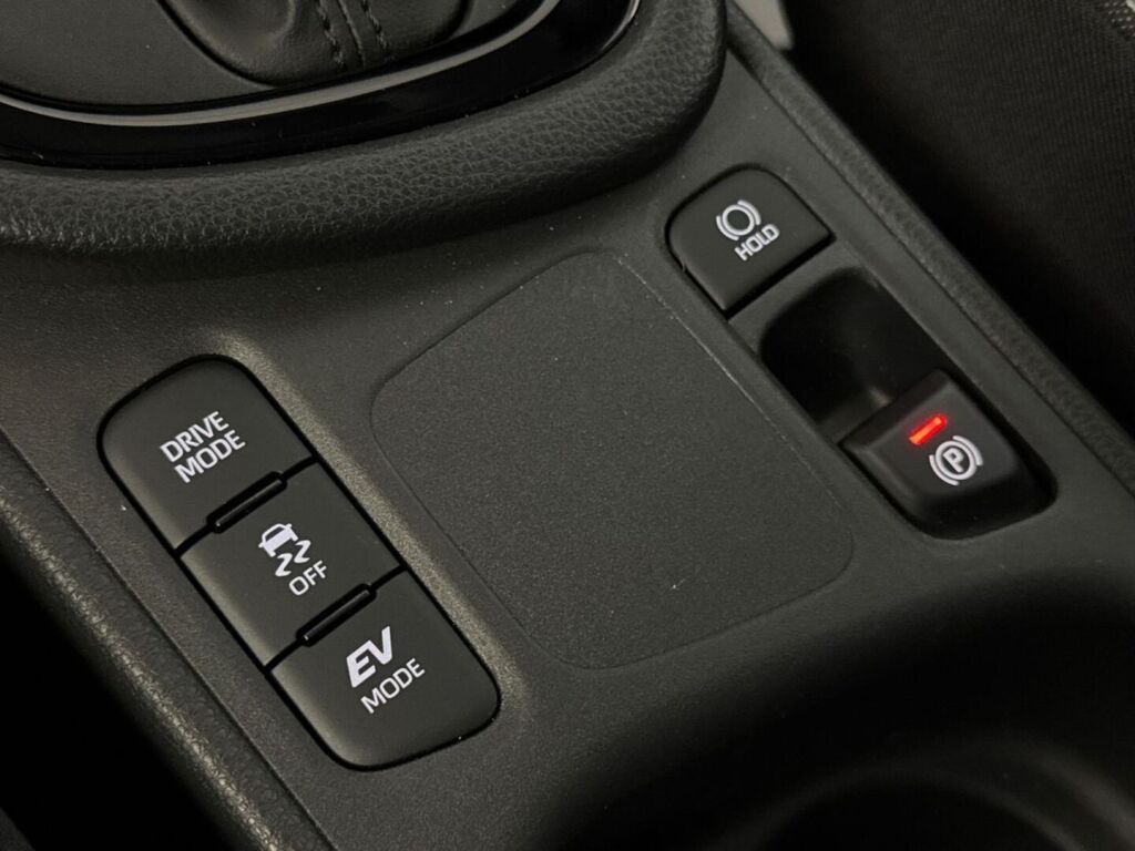 Toyota Yaris 2026 Harmaa