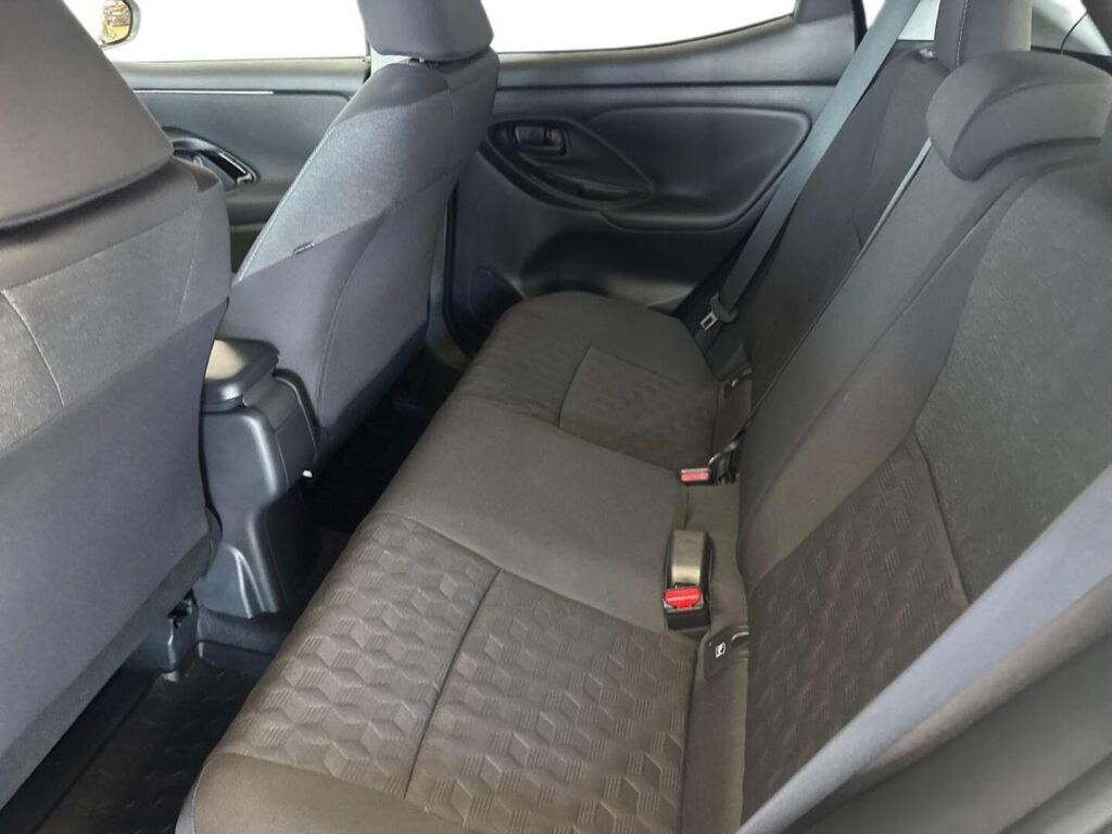Toyota Yaris 2026 Harmaa