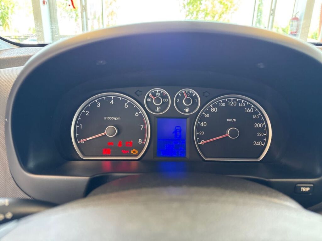 Hyundai i30 2011 Hopea