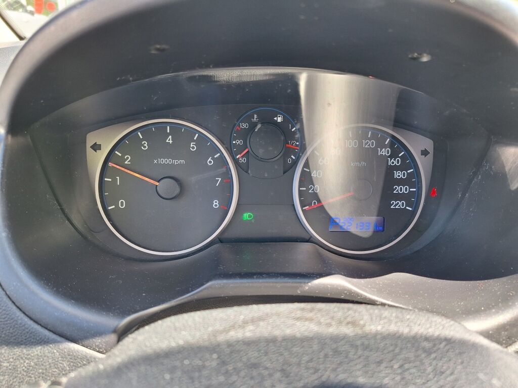 Hyundai i20 2011 Hopea