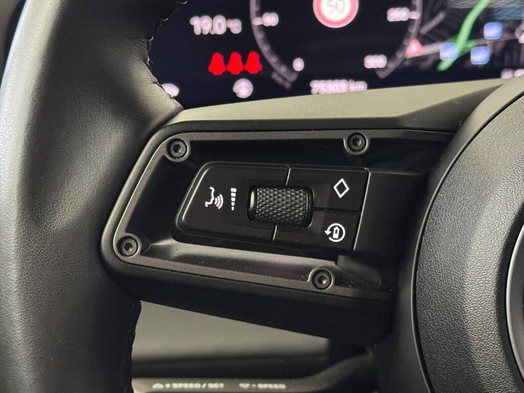 Porsche Taycan 2022 Valkoinen