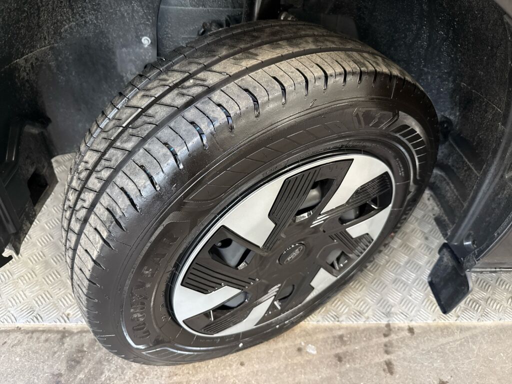Ford Transit Custom 2025 