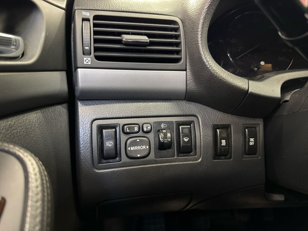 Toyota Avensis 2009 Hopea