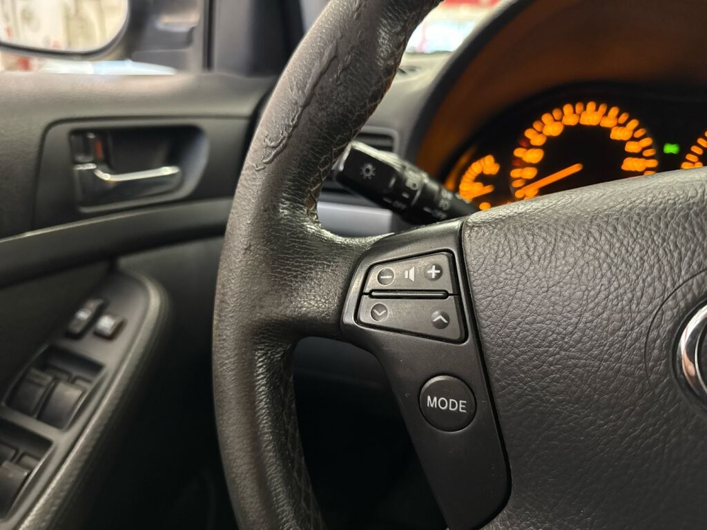 Toyota Avensis 2009 Hopea