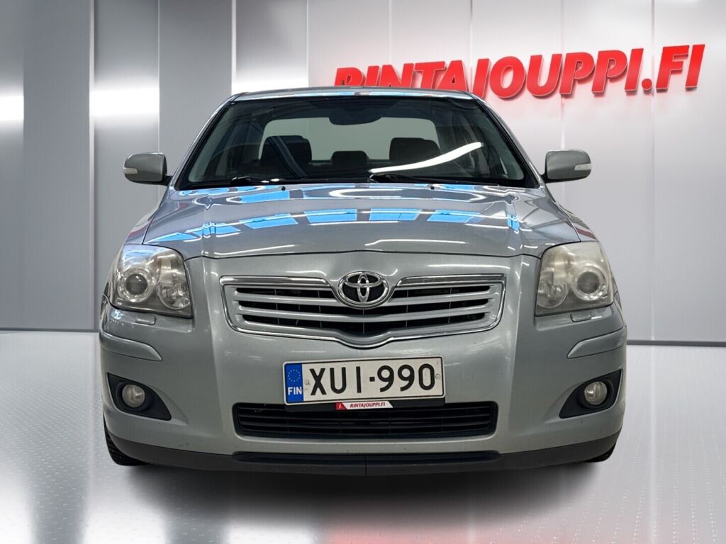 Toyota Avensis 2009 Hopea