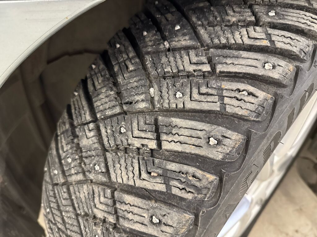 Toyota Avensis 2009 Hopea