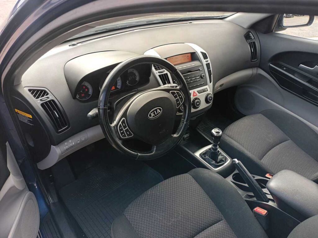Kia Ceed 2008 Sininen