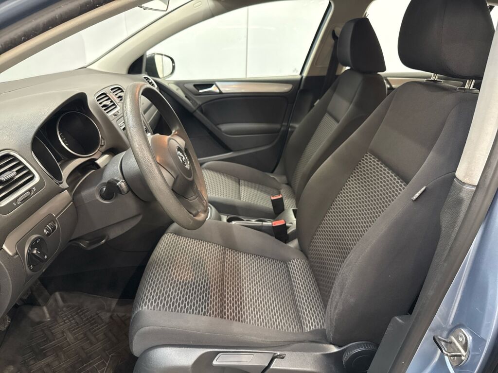 Volkswagen Golf 2009 Sininen