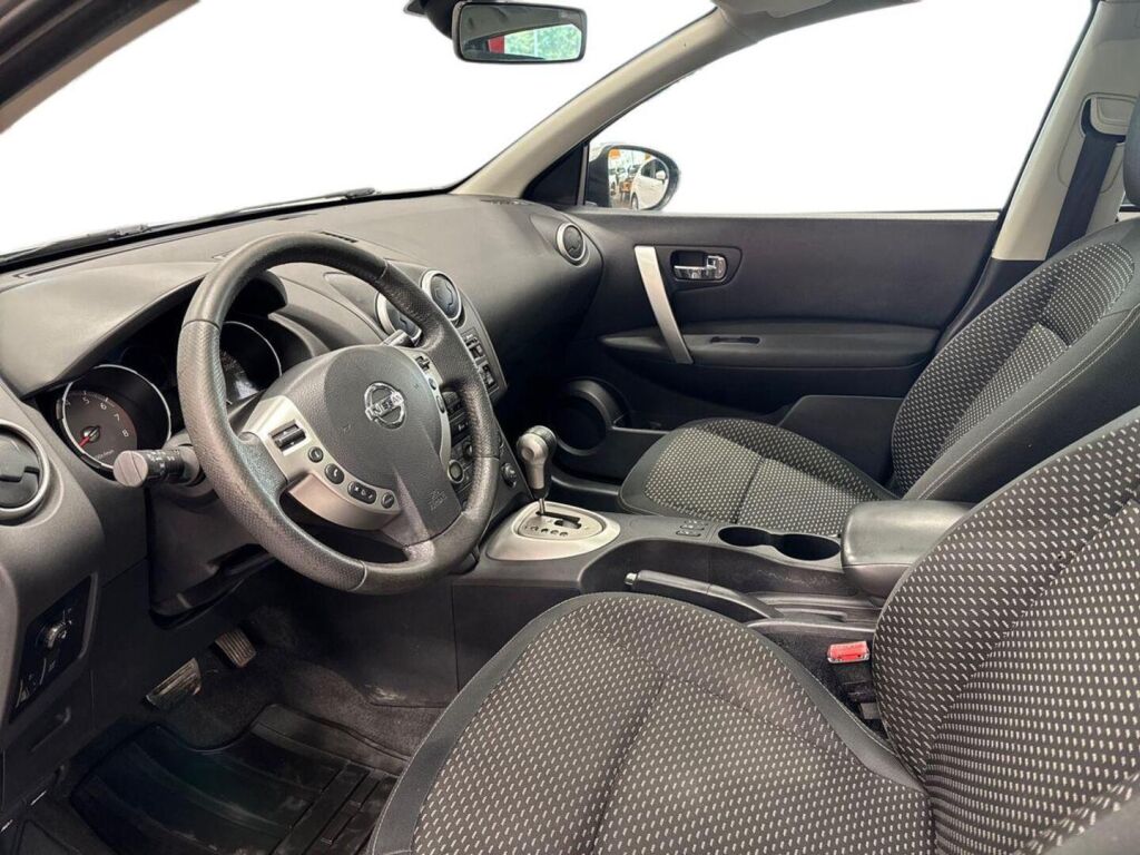 Nissan Qashqai 2009 Hopea