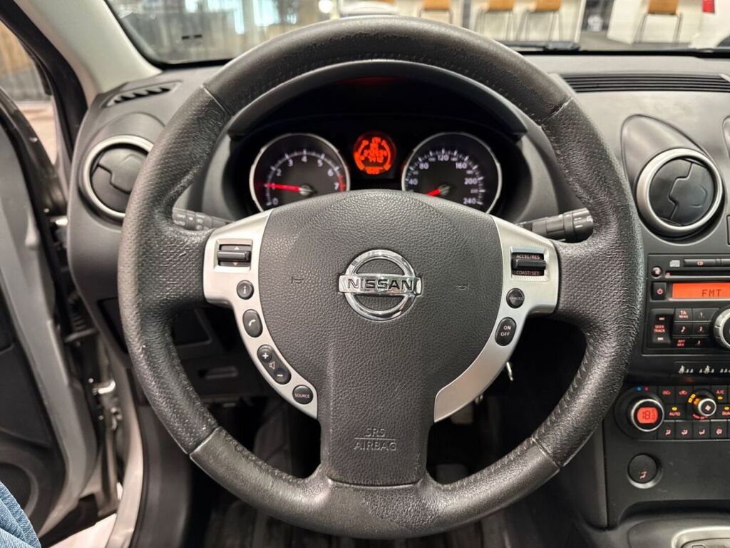 Nissan Qashqai 2009 Hopea