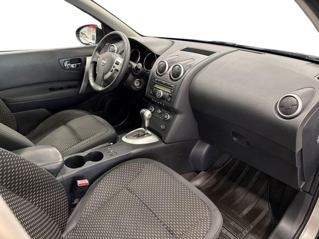 Nissan Qashqai 2009 Hopea