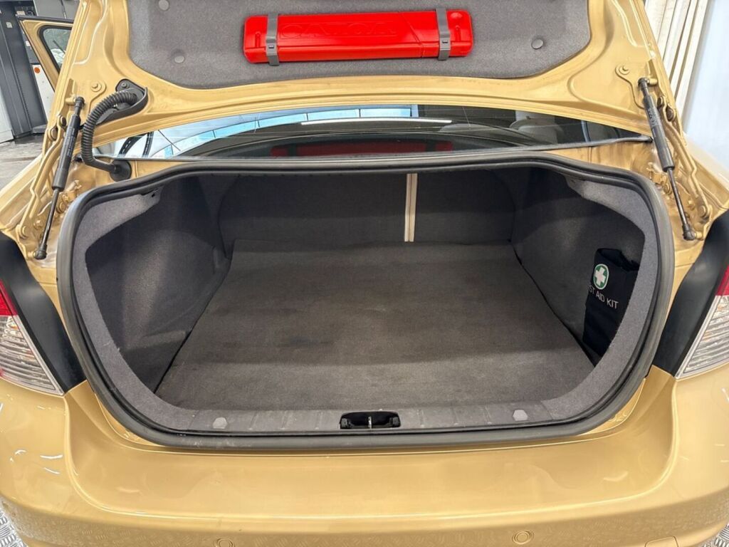 Volvo S40 2009 Ruskea (beige)