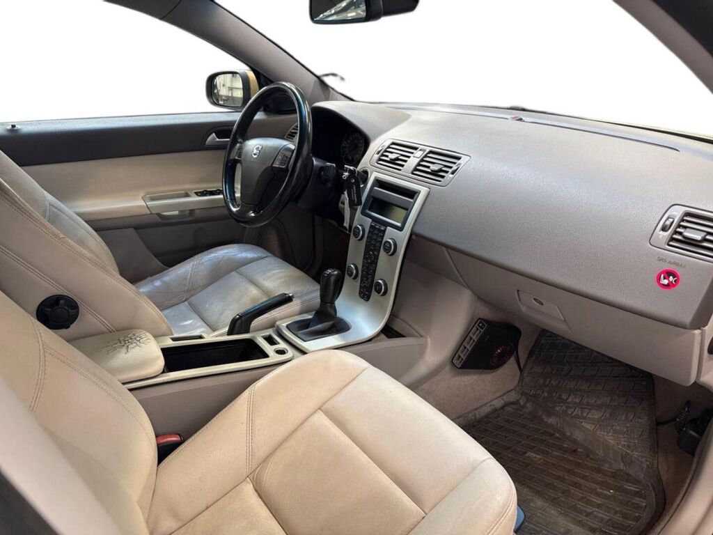 Volvo S40 2009 Ruskea (beige)