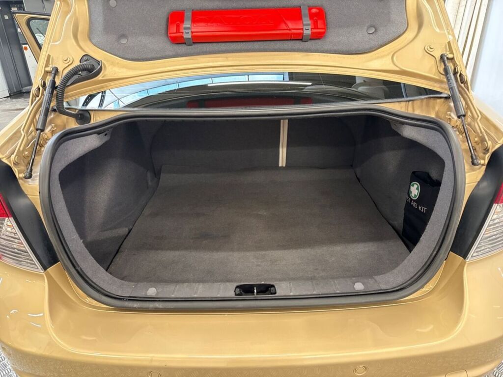 Volvo S40 2009 Ruskea (beige)