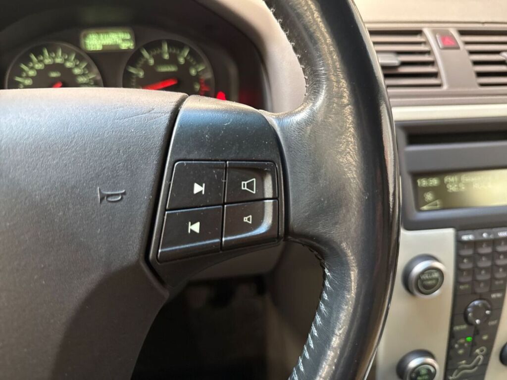 Volvo S40 2009 Ruskea (beige)