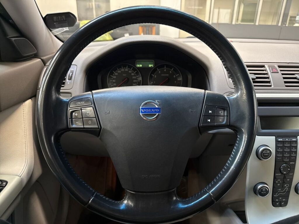 Volvo S40 2009 Ruskea (beige)