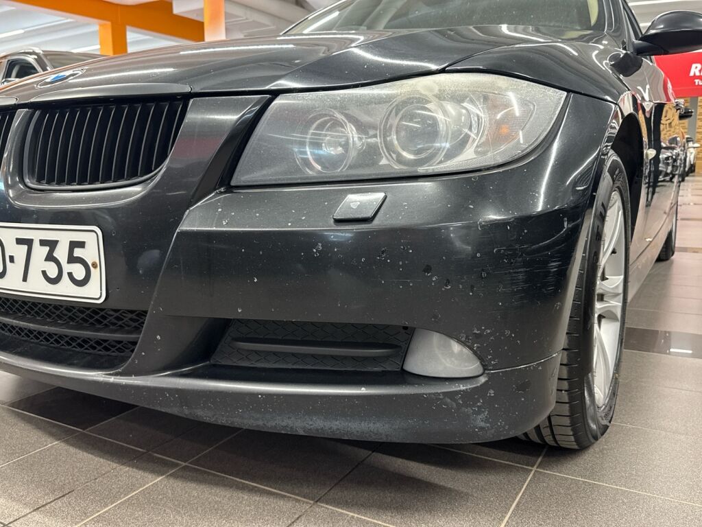 BMW 320 2008 Musta