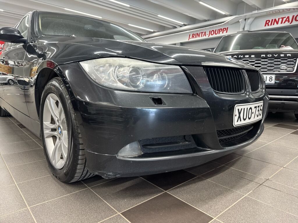 BMW 320 2008 Musta