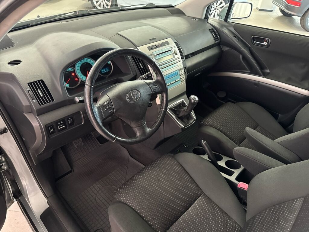 Toyota Corolla Verso 2009 Hopea