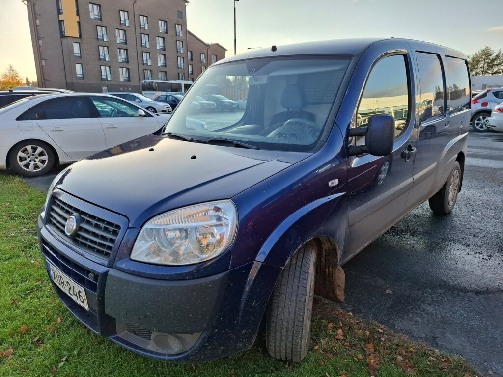 Fiat Doblo 2009 Sininen