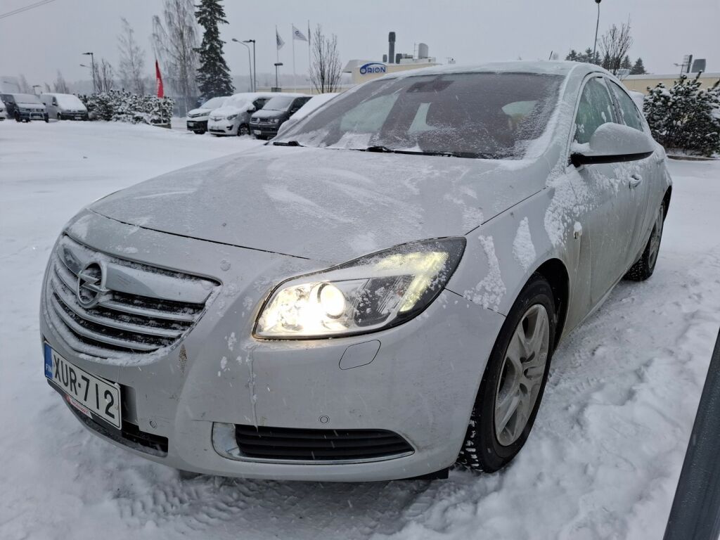 Opel Insignia 2009 Hopea