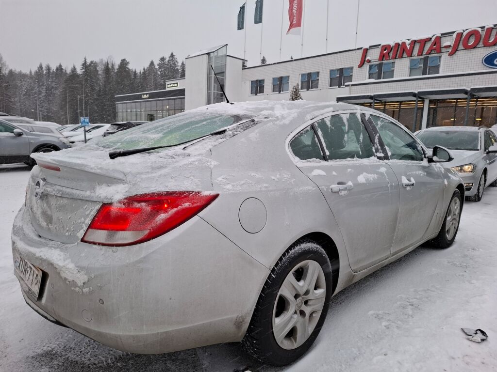 Opel Insignia 2009 Hopea