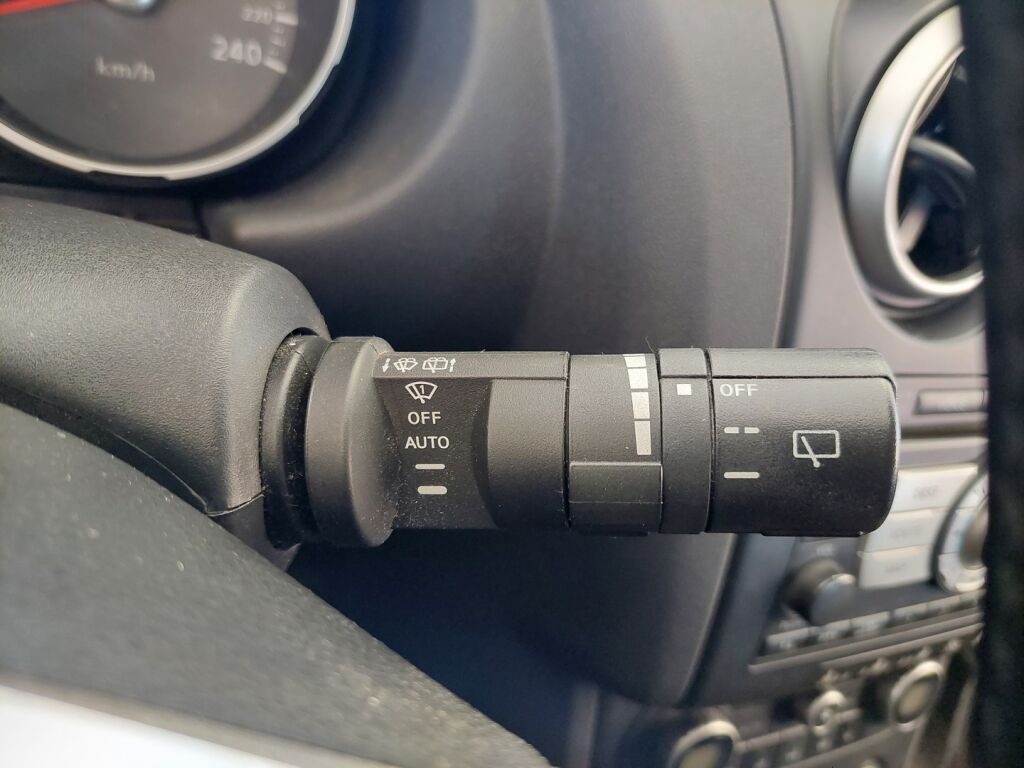 Nissan Qashqai+2 2009 Hopea