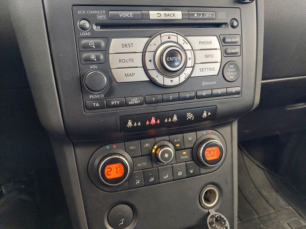Nissan Qashqai+2 2009 Hopea