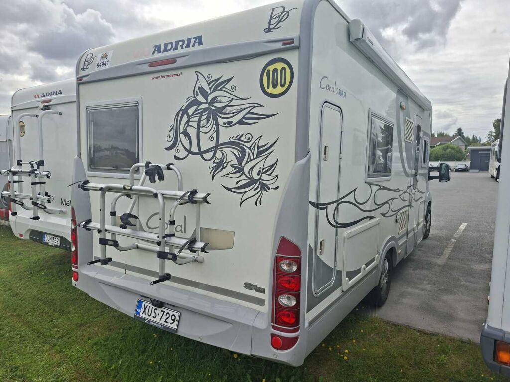 Adria Coral S 680 ST 2009 Harmaa