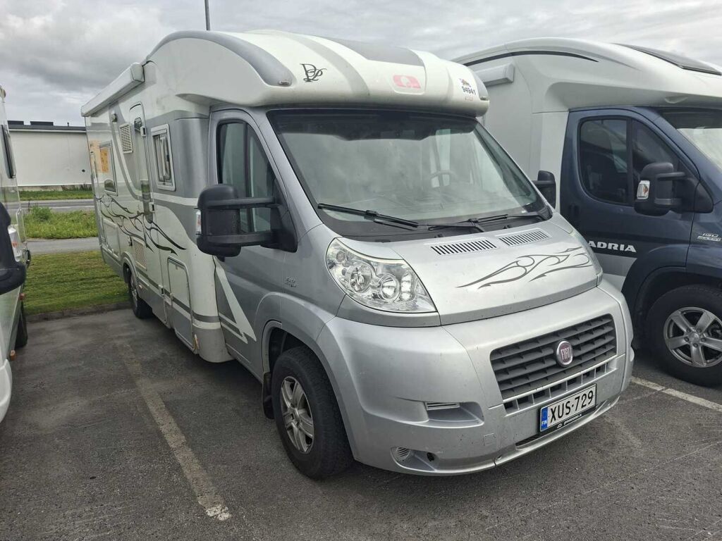 Adria Coral S 680 ST 2009 Harmaa