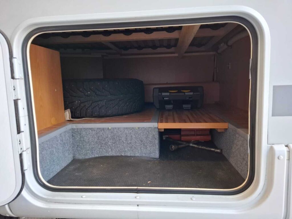 Dethleffs T 5841 2009 Valkoinen