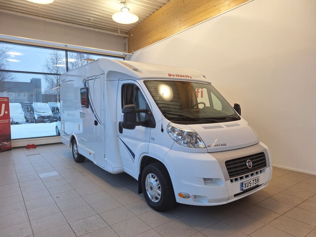 Dethleffs T 5841 2009 Valkoinen