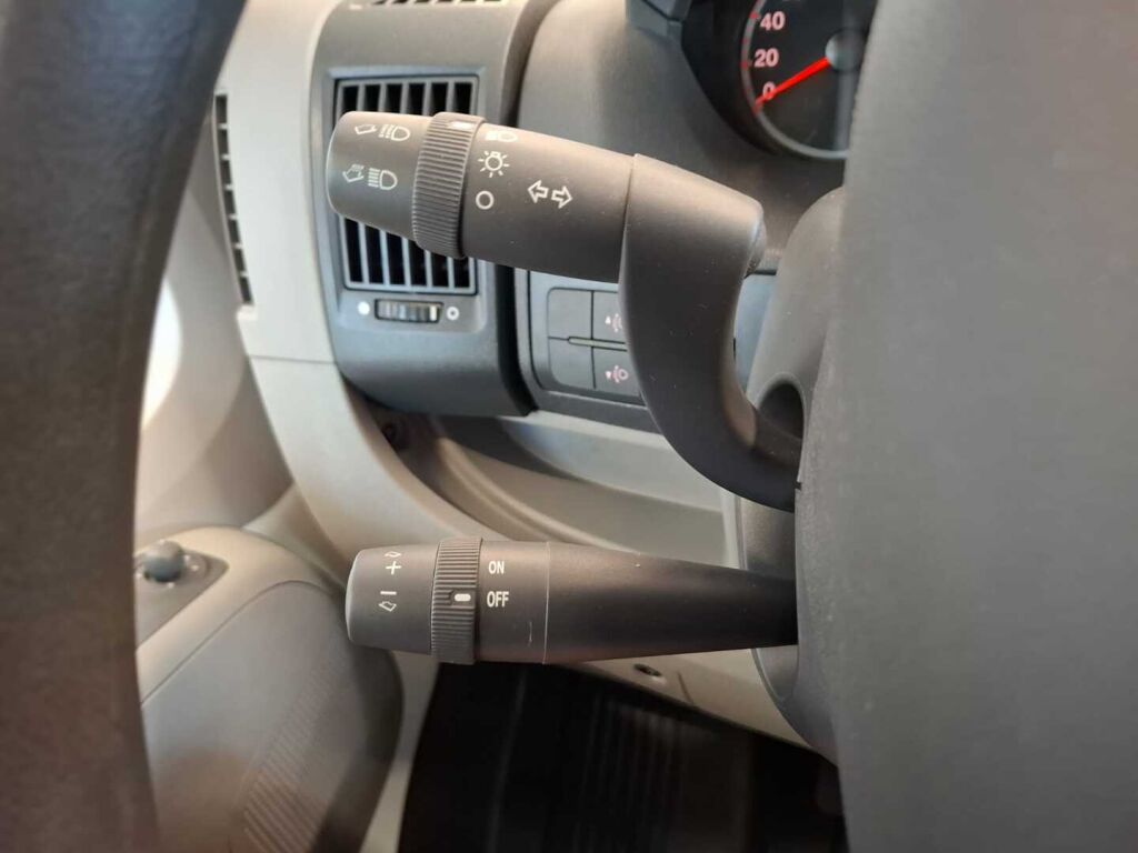 Dethleffs T 5841 2009 Valkoinen