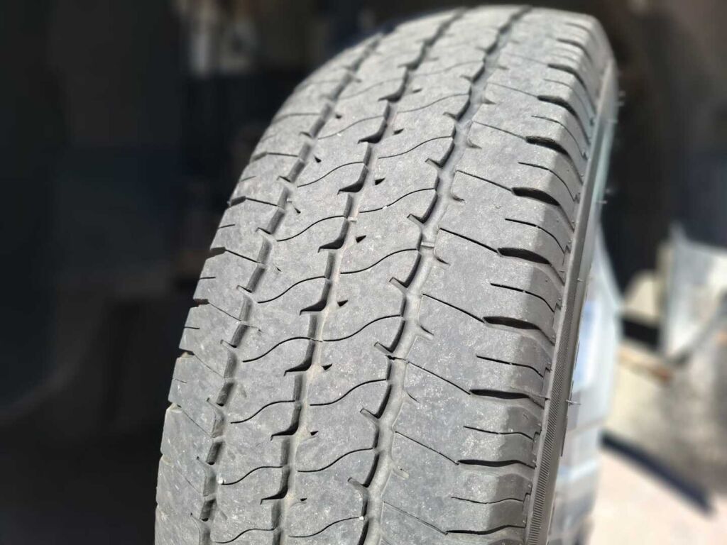 Dethleffs T 5841 2009 Valkoinen