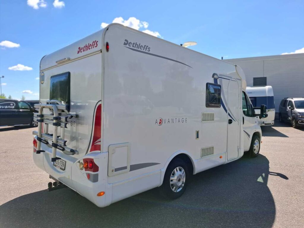 Dethleffs T 5841 2009 Valkoinen