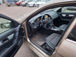 Mercedes-Benz C 2009 Ruskea (beige)