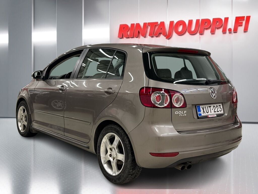 Volkswagen Golf Plus 2009 Ruskea (beige)