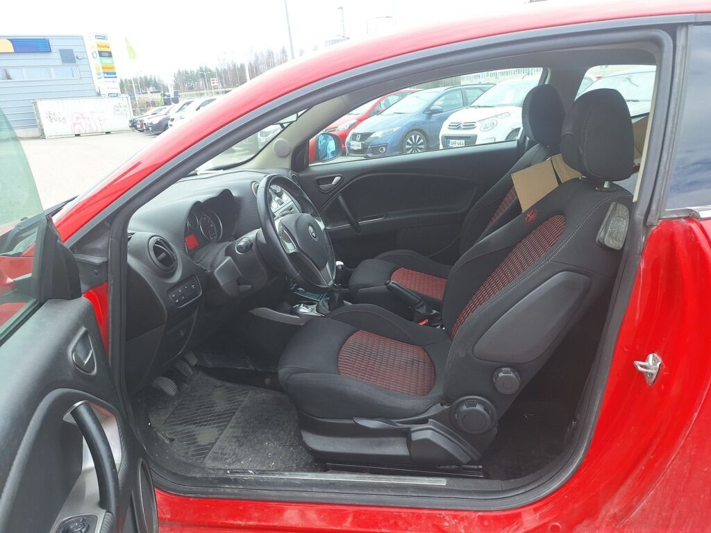 Alfa Romeo MiTo 2009 Punainen