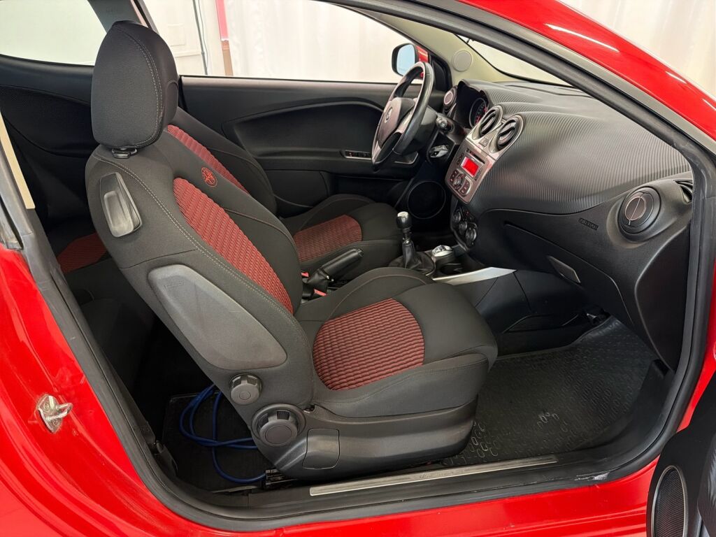 Alfa Romeo MiTo 2009 Punainen