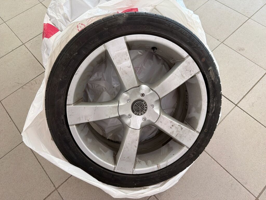 Alfa Romeo MiTo 2009 Punainen