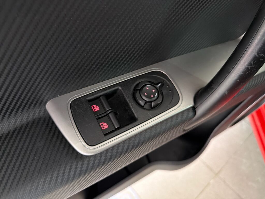 Alfa Romeo MiTo 2009 Punainen