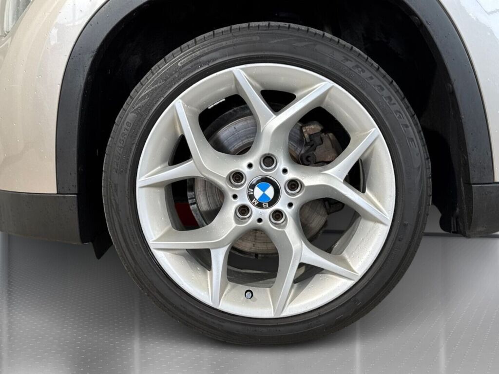 BMW X1 2010 Harmaa