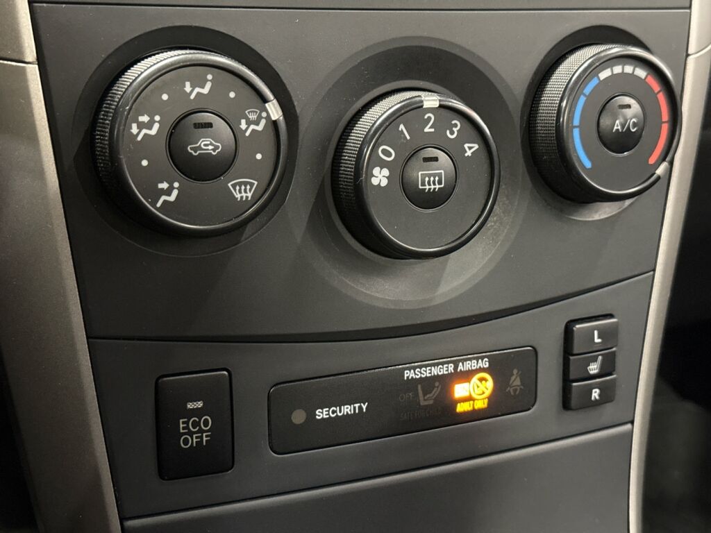 Toyota Corolla 2010 Harmaa